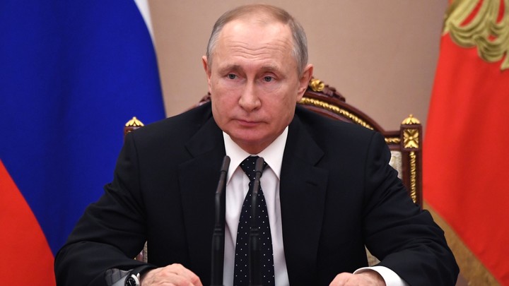 Путин - журналисту: Вы хотели, видимо, меня сбить, но у вас это не получится