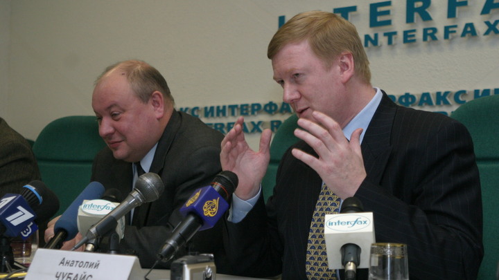 Годы его деятельности стоят России недешево: Журавлев недоволен эффективным Чубайсом