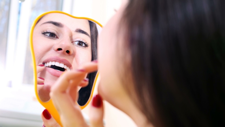 Стоматолог перечислила самые вредные для зубов напитки