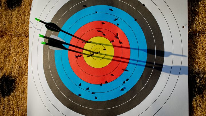 Невероятное везение: В Приморье прооперировали женщину со стрелой в шее