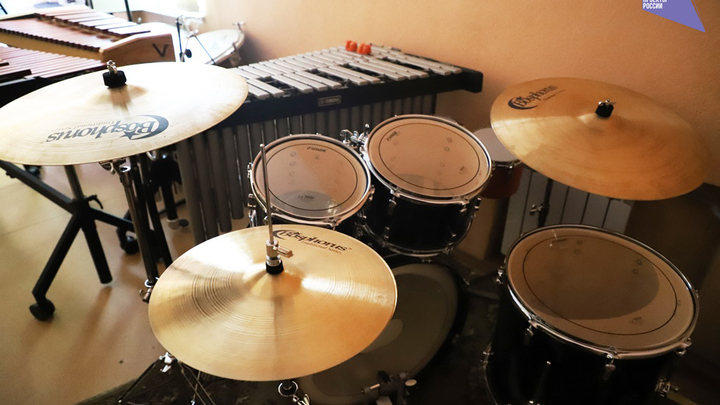 Запорожские музыканты получили помощь от русских коллег