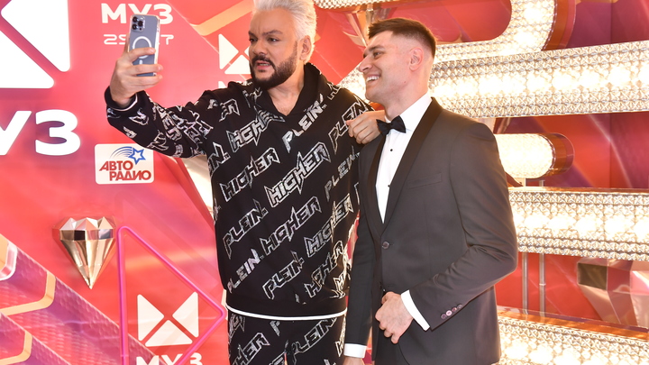 Садальский показал видео с вечеринки Киркорова. Подписчики не скрыли омерзения: Просто дно-днище