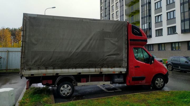 В Новосибирске подрядчики на Газелях устроили забастовку из-за задержек зарплат