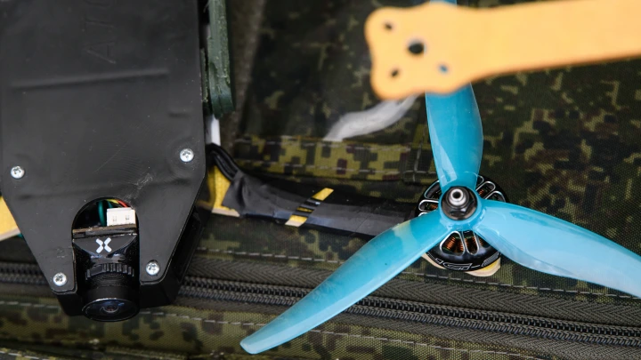 FPV-дрон 425-го полка ВСУ подорвал украинских военных при их попытке бегства