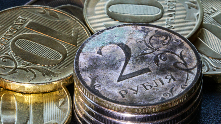 Рубль стал популярной мировой валютой