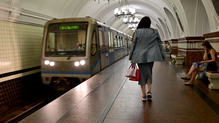 Москвичка погибла после падения на пути на станции метро «Профсоюзная»