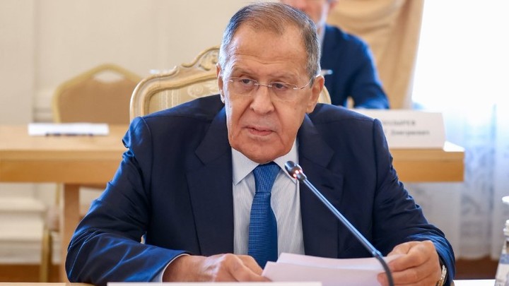 Запад готов принести Украину в жертву ради своих целей - Лавров