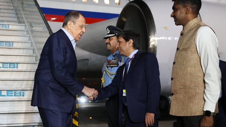 Сила влияния русских на G20: Два видео с Лавровым и Бербок из Индии расставили всё по местам