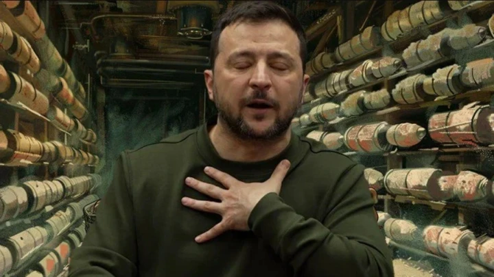 Киев без света, и Зеленский рад. У него осталась только одна цель