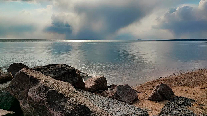 Передайте им, передайте: Фронтовые заметки у невозможно спокойного Азовского моря