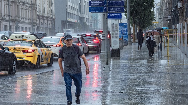Спасатели продлили экстренное предупреждение в Свердловской области