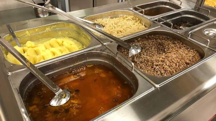 В Курганской области поставщики отправляли в детсады и школы опасные продукты