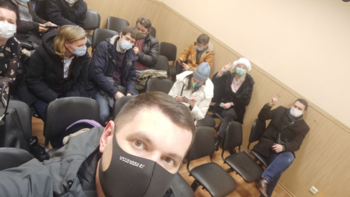 В Санкт-Петербурге произошло массовое задержание депутатов прямо на заседании
