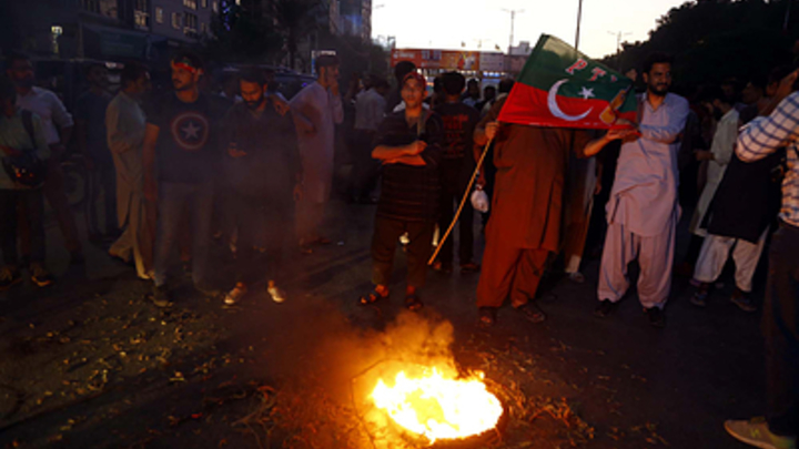 Пакистан сотрясается от протестов: Беспорядки в Исламабаде