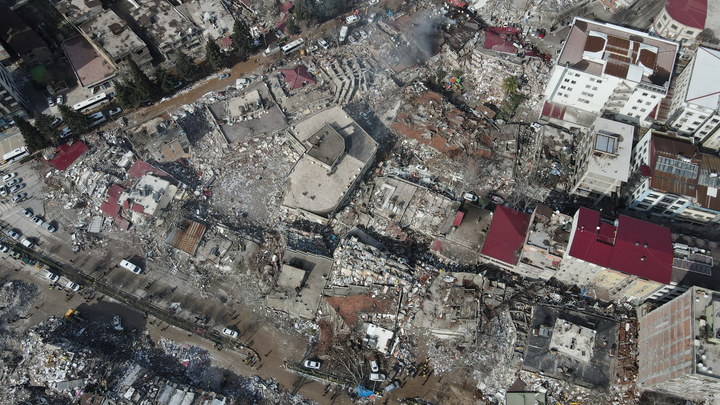 Землетрясение в Турции: Сейсмолог предупредил, чем грозит сдвиг Аравийской плиты