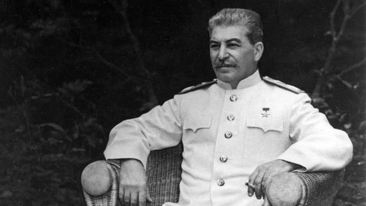 Историк Исаев: Сталин наказал Жукова и Рокоссовского за нарушения субординации