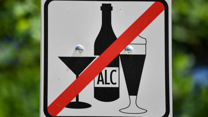 Никакого алкоголя в выходные и праздники: На Алтае подхватили эстафету Вологды. Результаты говорят сами за себя