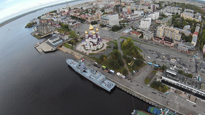 К берегам Архангельска вновь пришвартовался Иван Грен