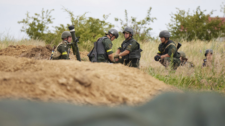 Украинские военные не могут наступать в направлении Васильевки — РИА Новости