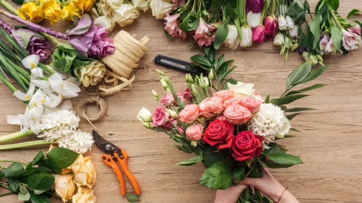 Букет не ударит по кошельку: стало известно, на сколько тюльпаны подешевели в Петербурге с прошлого года