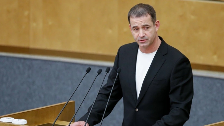 Дмитрий Певцов: Схождение Благодатного огня - напоминание о том, что чудо есть