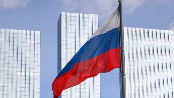 Зал пел без музыки: В Белграде выключили русский гимн во время награждения нашей спортсменки