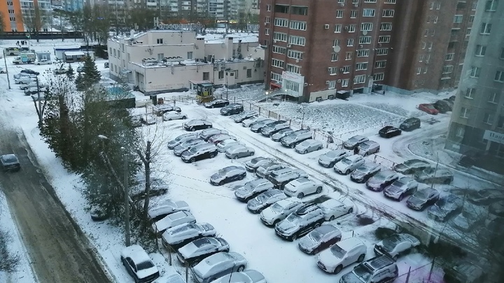 Власти Кургана объяснили, почему вместо парковки у ЦУМа создают сквер