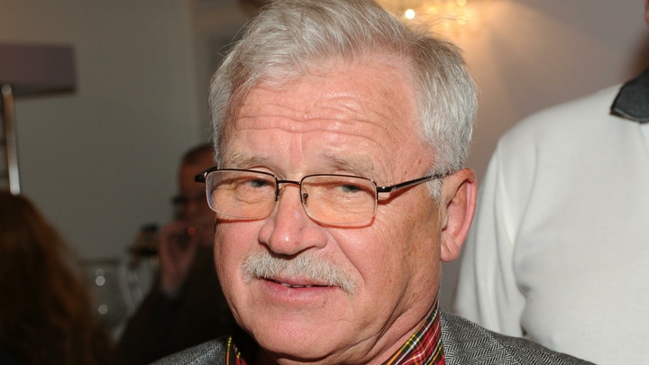 Достоин презрения: Народный артист высказал неприятную правду звезде Голоса