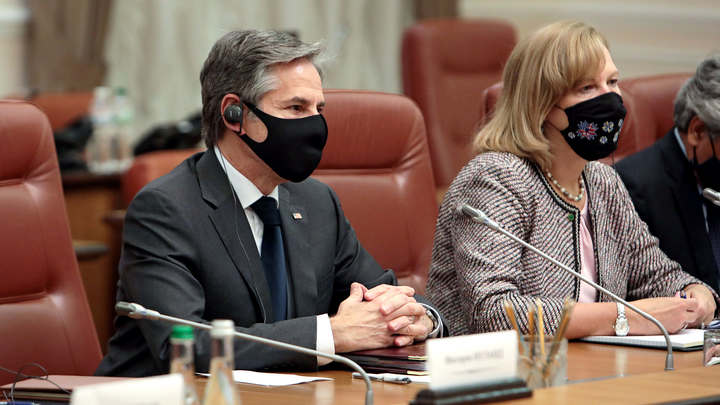 Я бы рекомендовал всем: Блинкен нашёл место для встречи Путина и Байдена