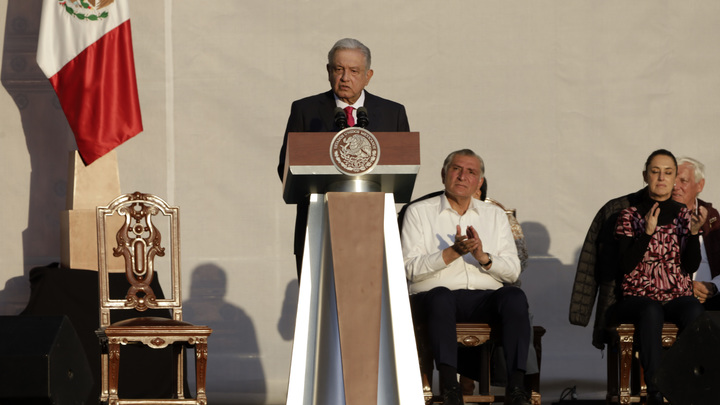 Уже край: Президент Мексики напомнил США про Ассанжа и Северные потоки