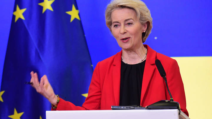 Глава Еврокомиссии назвала причину визита в Киев