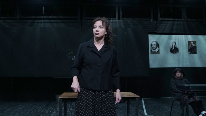 Спала в машине, оставила сына бабушке, заливала горе алкоголем: Страшная судьба Евгении Добровольской