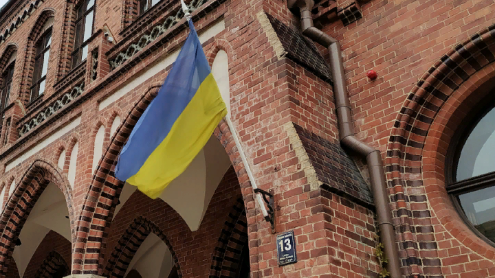 В Киеве начались внутренние разборки: За взятки задержан человек Зеленского