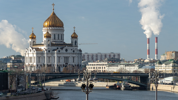 Пандемия внесла коррективы во всех храмах Москвы