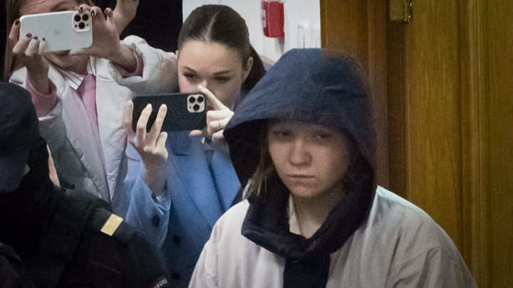 Всунула бюст и начала улепётывать: теракт на Университетской из первых рядов