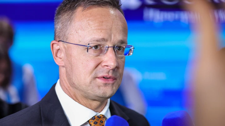 Венгрия пригрозила ЕС судом в случае запрета на энергоносители из России