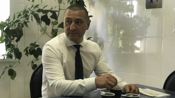 Депутат снял вирусный ролик, задав простой вопрос о педерастах и лесбиянках