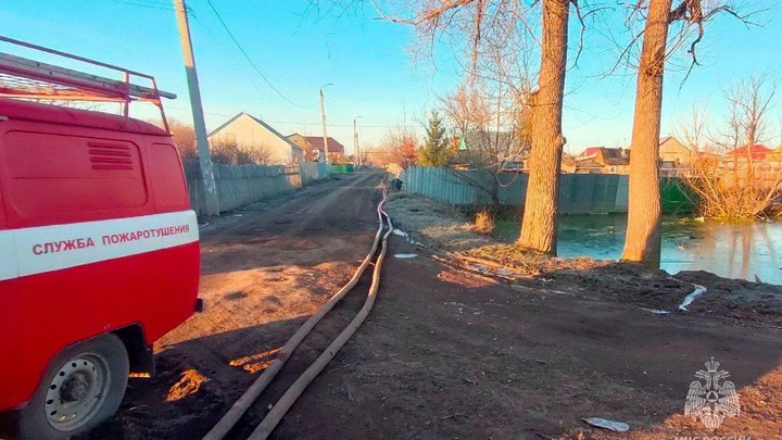 Паводок в Челябинске: под воду ушло кладбище