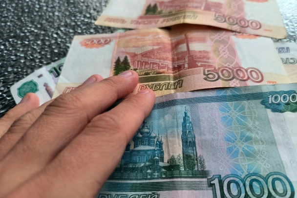 Цыганская семья поставила на счётчик женщину в Кургане