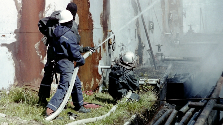 Во время тушения пожара на Урале умер спасатель, участвовавший в боевых действиях