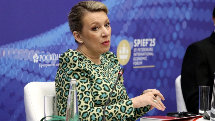 Захарова напомнила Зеленскому слова шуточной песни о прекрасной маркизе