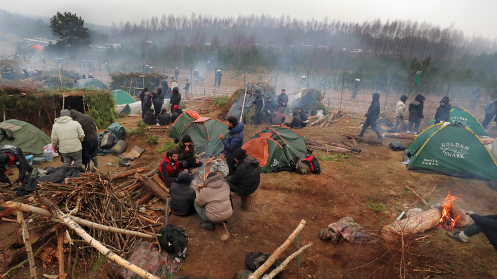 Позвольте им уйти, соседи: Польские пограничники просят белорусов нарушить приказ
