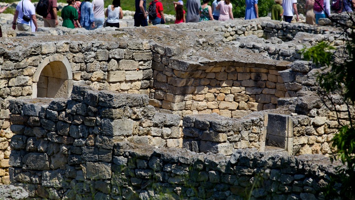 Генетики выяснили, что 900 тысяч лет назад человечество едва не вымерло