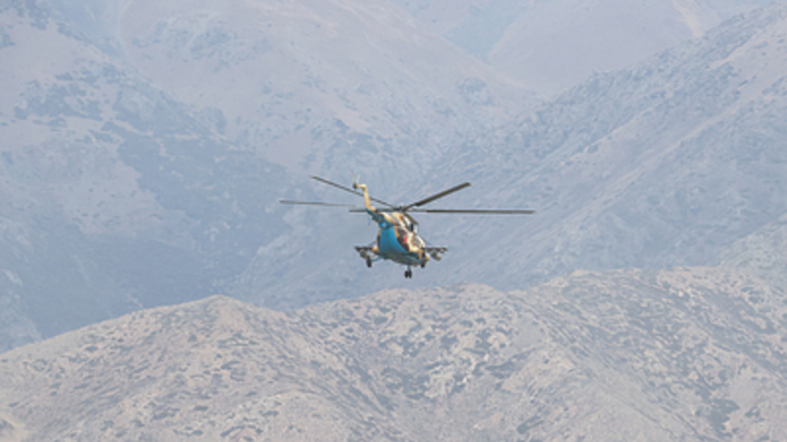 В Онежском озере обнаружено место падения вертолета Ми-8, оно расположено примерно в 11 км от берега