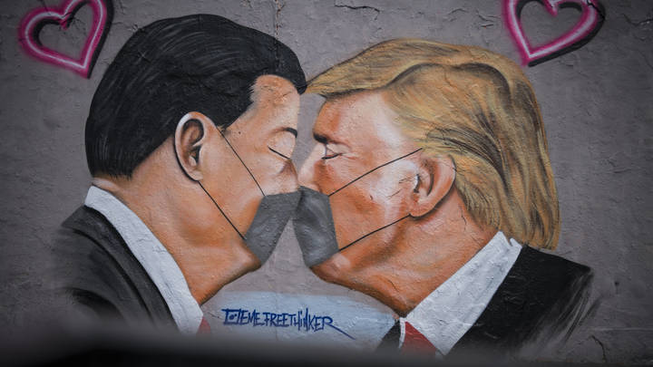 Россия - лишь пугало? Французский политолог назвал две главные страны мира