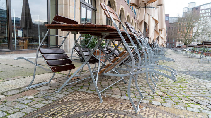 Рестораторам Петербурга сделали послабление, но…: Беглов изменил антиковидные меры