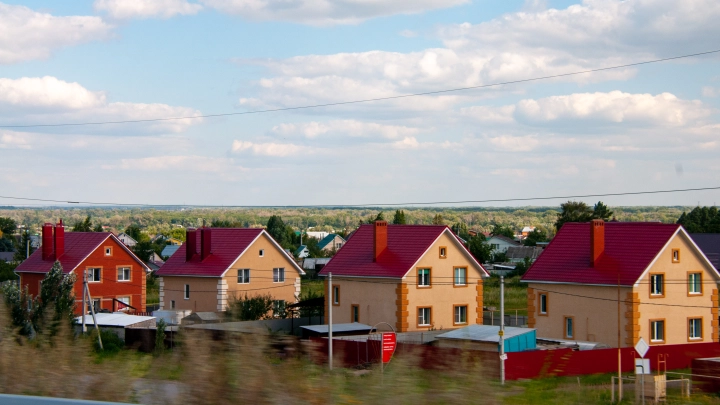 В России запретили продавать землю отдельно от дачи