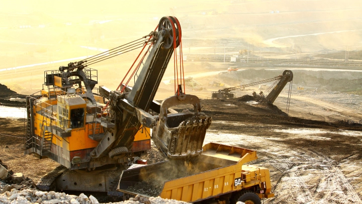 Сотрясение воздуха: Политолог Светов оценил претензии Словакии на полезные ископаемые Украины