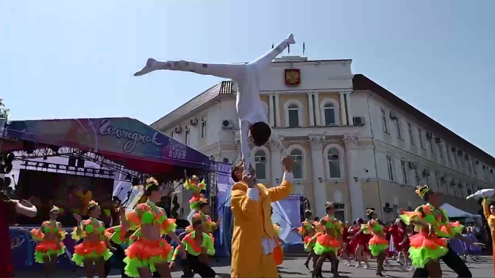 В Геленджике открылся летний курортный сезон: Афиша праздника