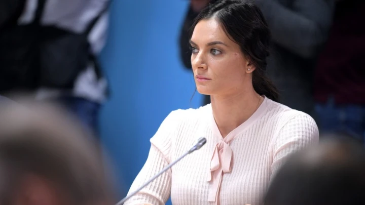 Счета Исинбаевой заблокированы: Чемпионка накопила долгов